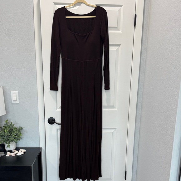 Dark Brown Long Sleeve jumpsuit size 1x - Picture 1 of 2